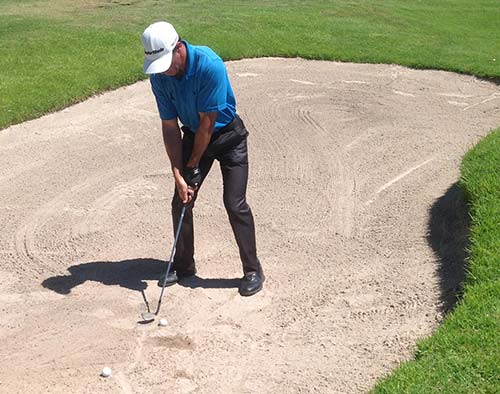 Cứu bóng bẫy cát tử thần