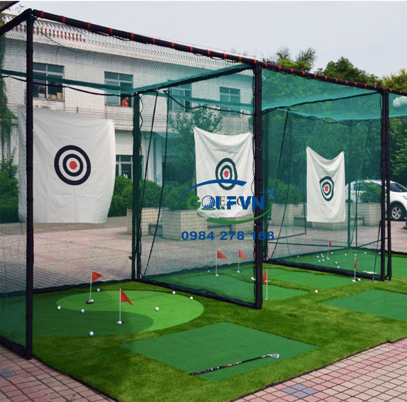 khung tập golf ngoài trời